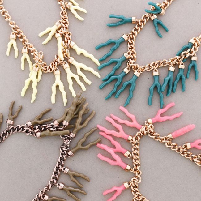 GARGANTILLA METAL CORAL RESINA