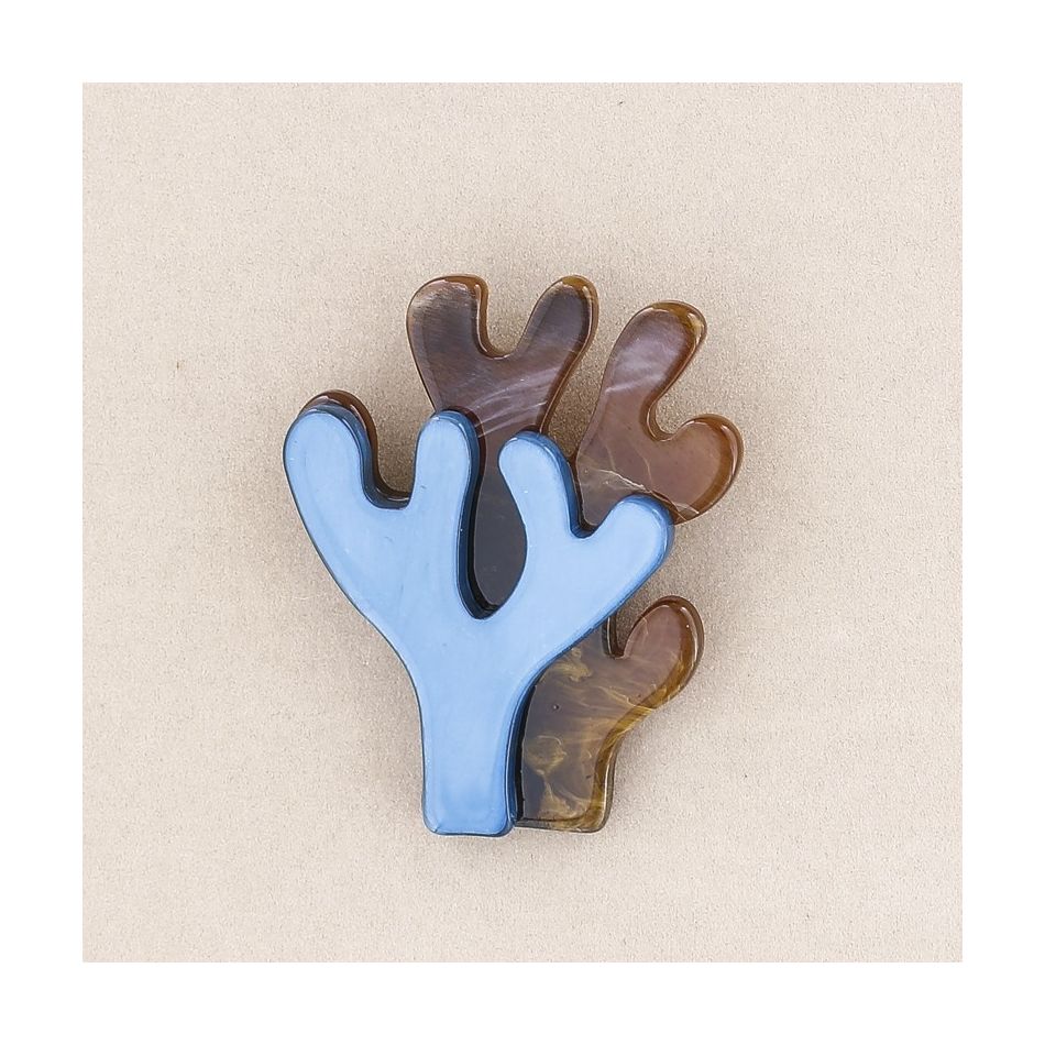 DOUBLE CORAL RESIN BROOCH