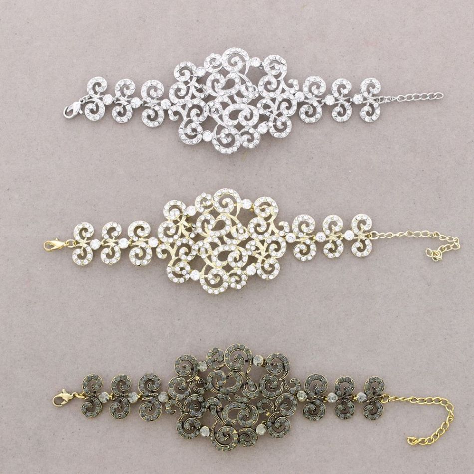 CRYSTAL METAL BRACELET