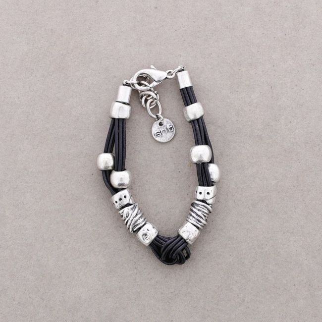 LEATHER BRACELET WITH METAL BEADS