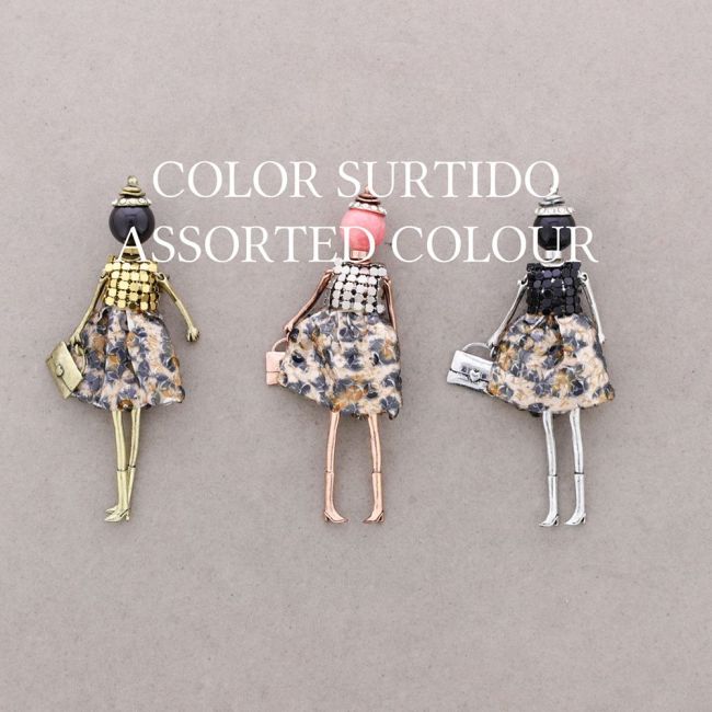METAL DOLL BROOCH