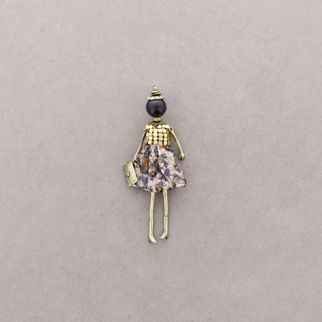 METAL DOLL BROOCH