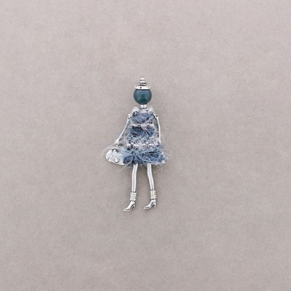 BROCHE METAL MUÑECA