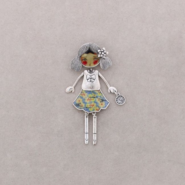 DOLCE BAMBOLINA BROOCH