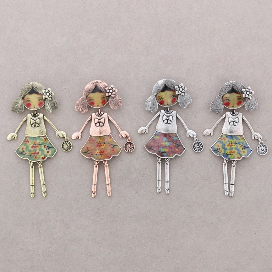 DOLCE BAMBOLINA BROOCH