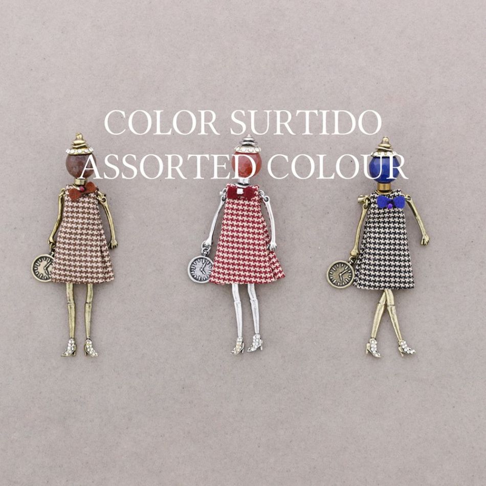 METAL DOLL BROOCH