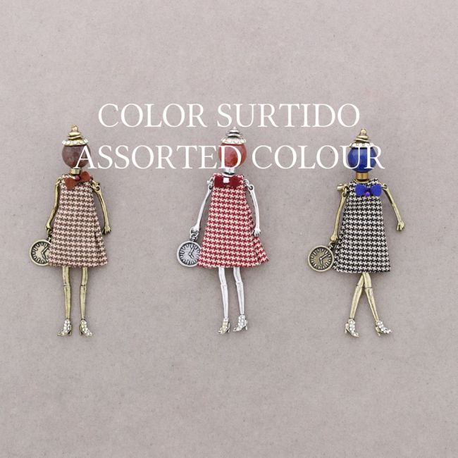 METAL DOLL BROOCH