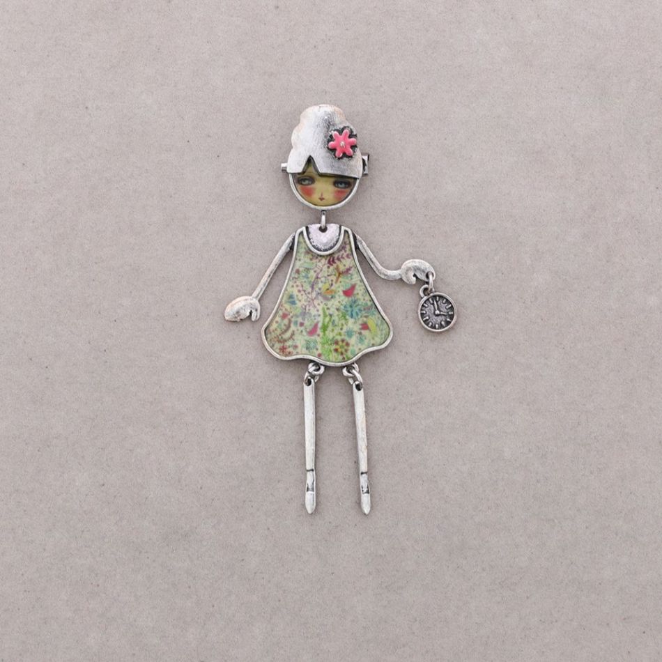 DOLCE BAMBOLINA BROOCH