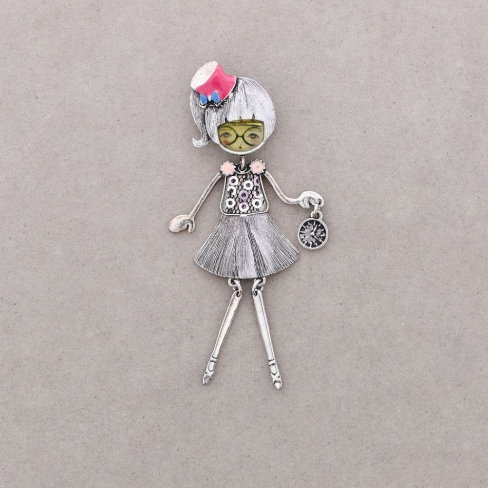 DOLCE BAMBOLINA BROOCH