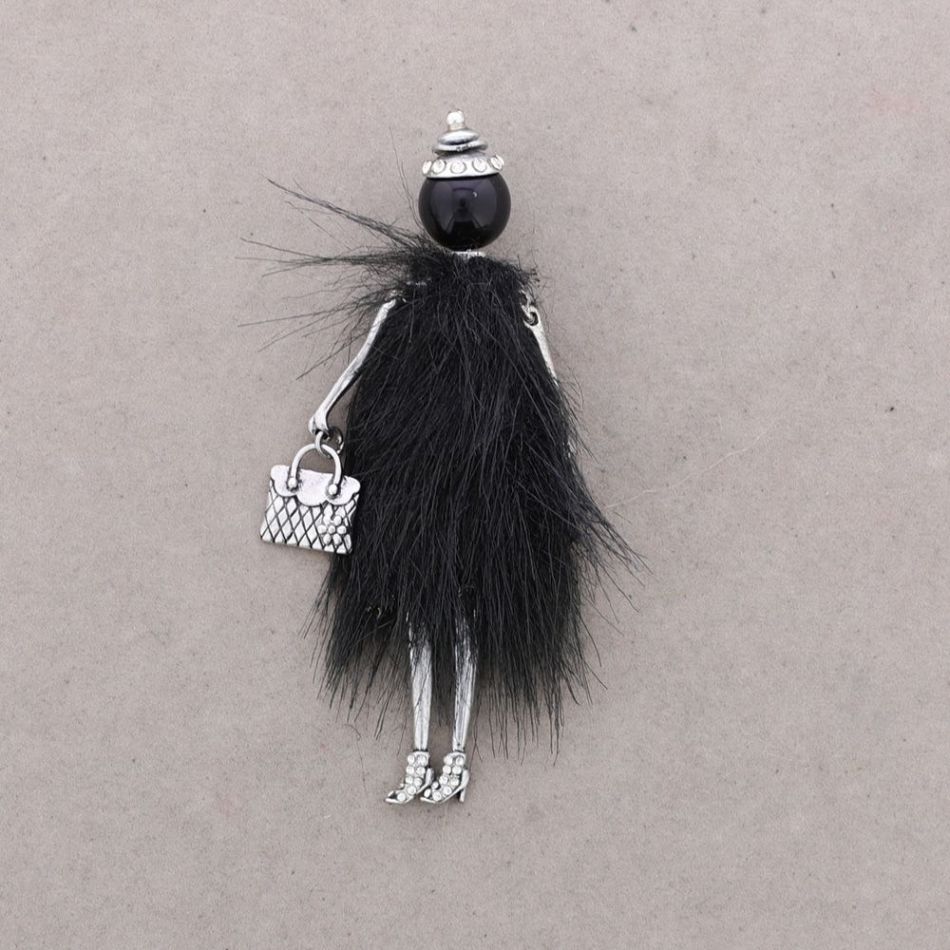 BROCHE METAL MUÑECA