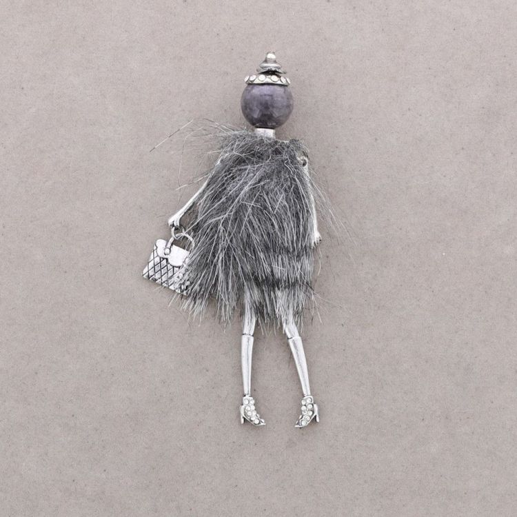 METAL DOLL BROOCH