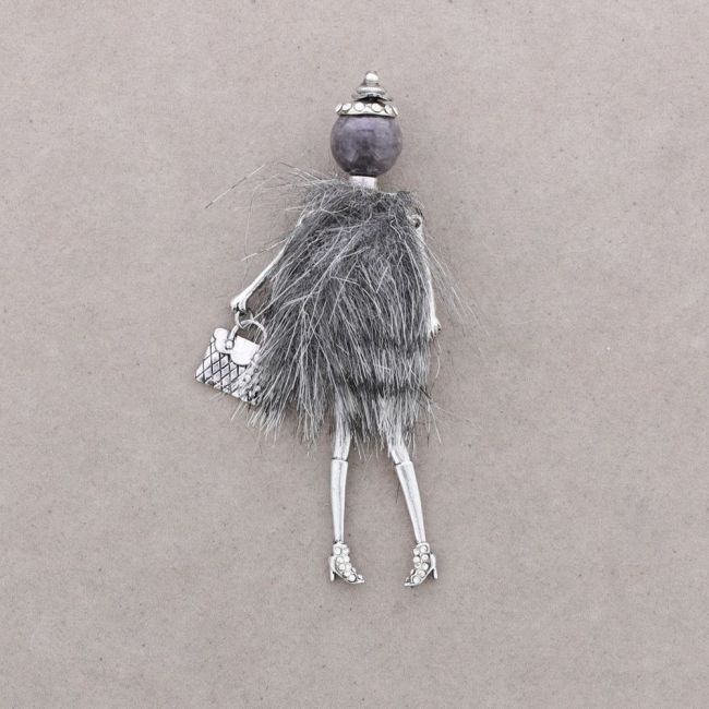 BROCHE METAL MUÑECA