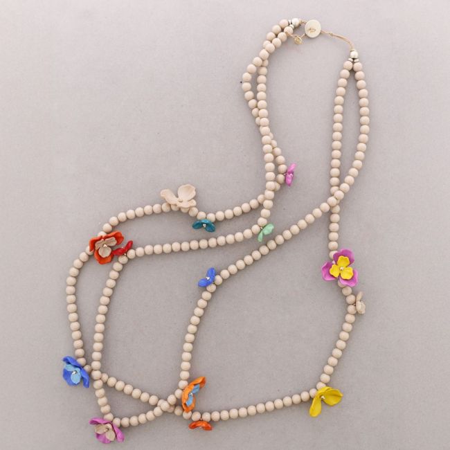 COLLAR LARGO DOBLE CUENTAS FLOR RESINA