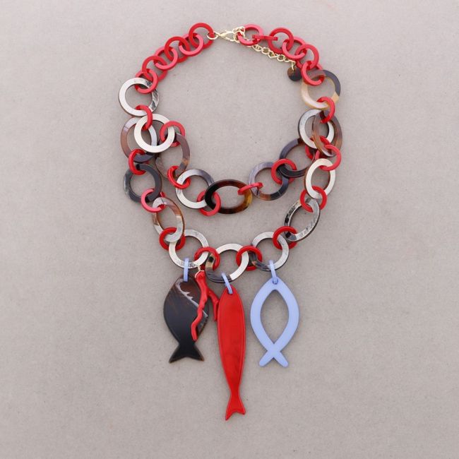 DOUBLE LINK CHOKER WITH RESIN FISH PENDANTS