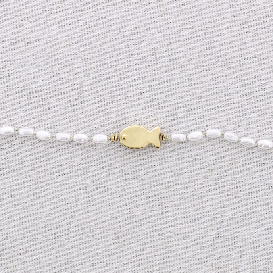 STEEL CHOKER WITH IMITATION PEARL BEADS AND FISH