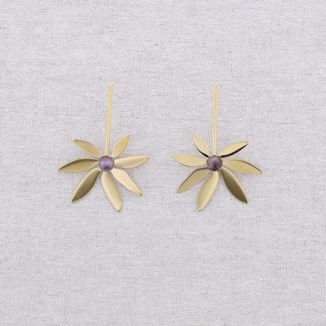 STEEL FLOWER STONES EARRINGS