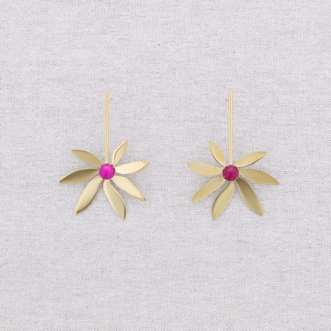 STEEL FLOWER STONES EARRINGS