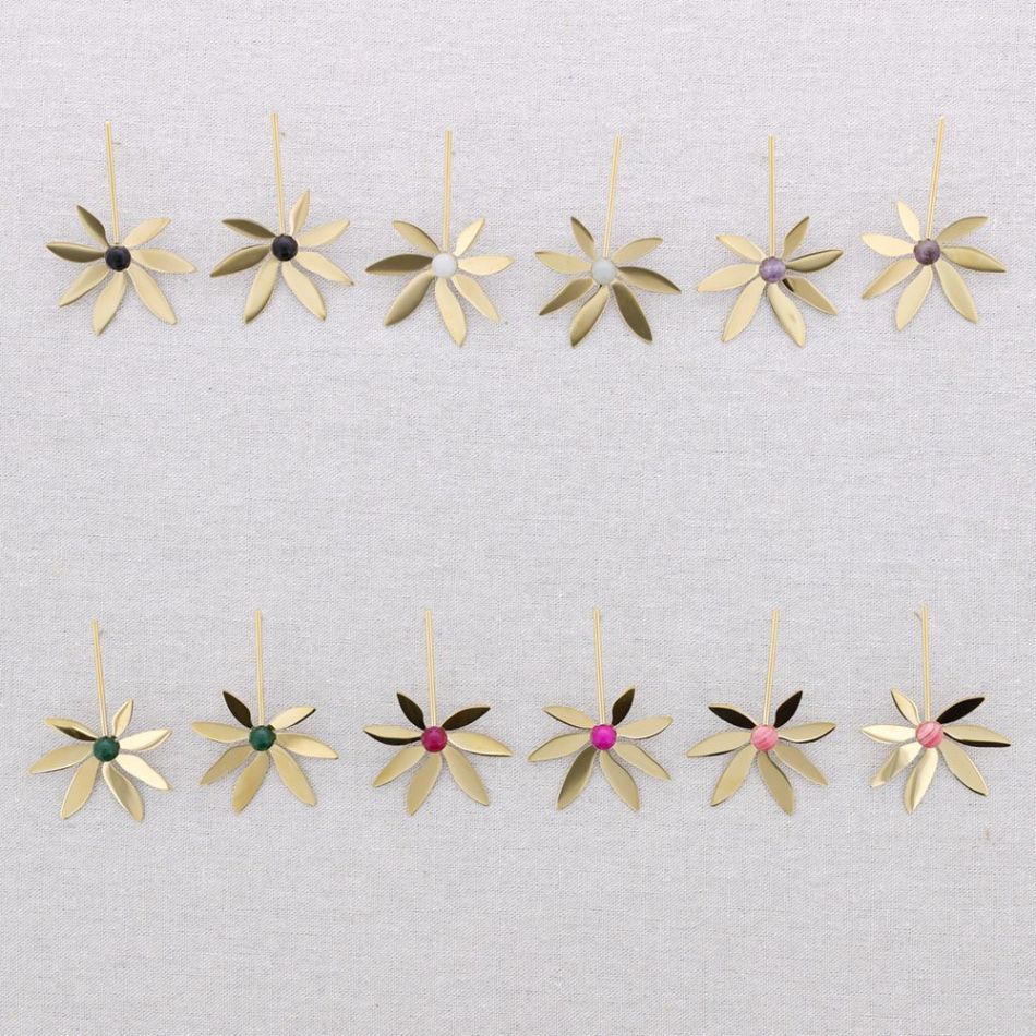 STEEL FLOWER STONES EARRINGS