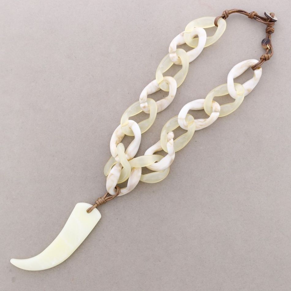 COLLAR ESLABONES COLGANTE CUERNO RESINA