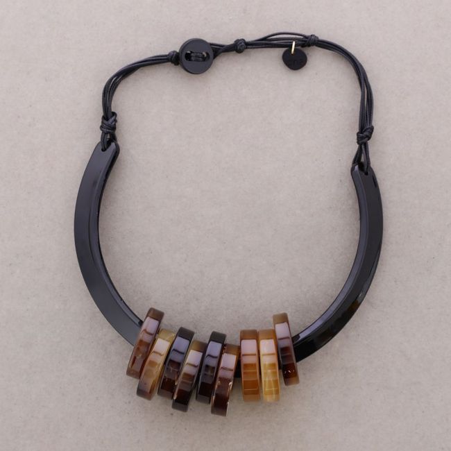 CHOKER PENDANT RESIN HOOPS