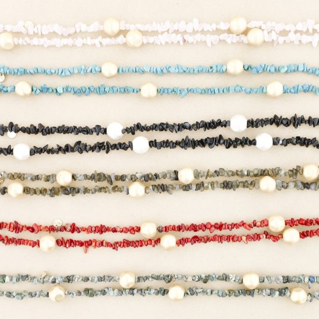 LONG NECKLACE WITH METALLIC FINISH BALL STONES