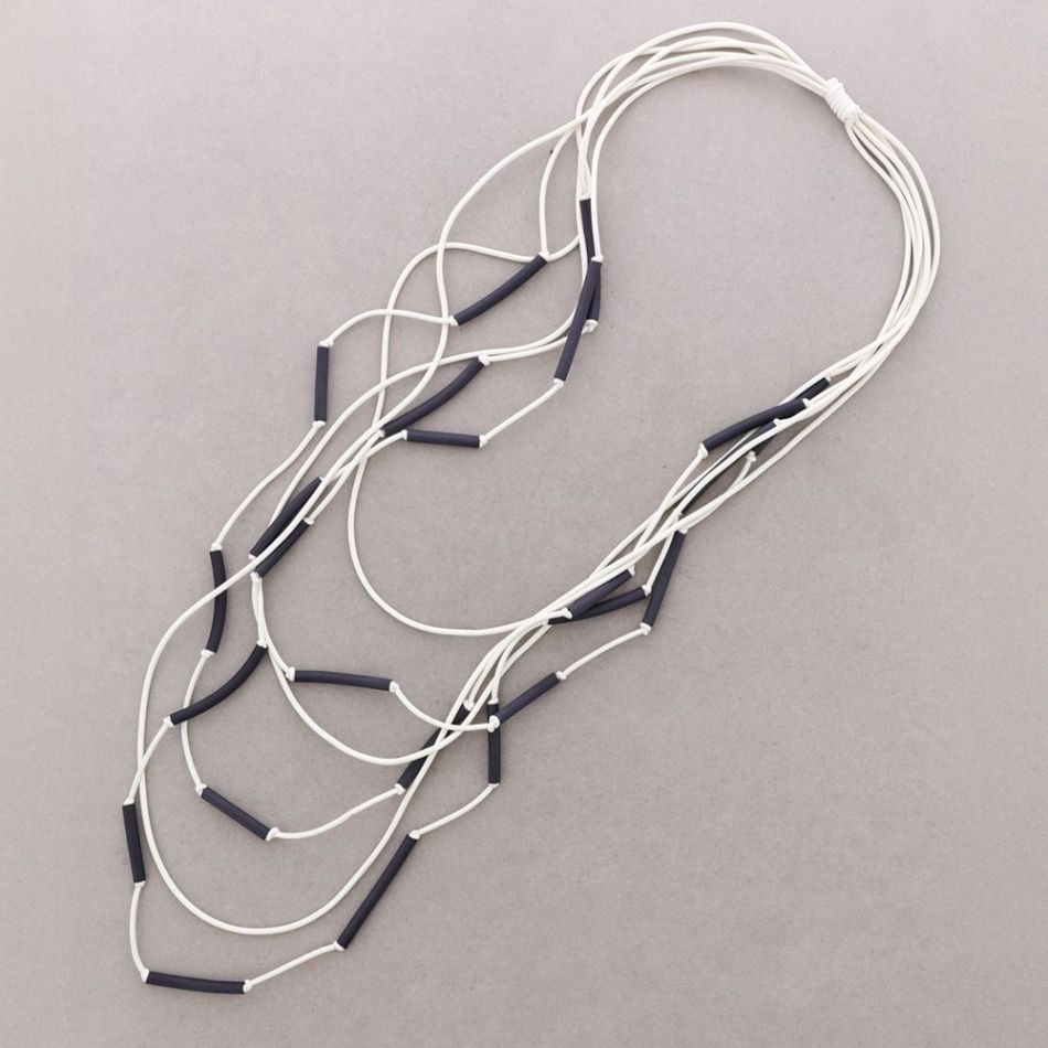 COLLAR LARGO MULTI TIRAS GOMA