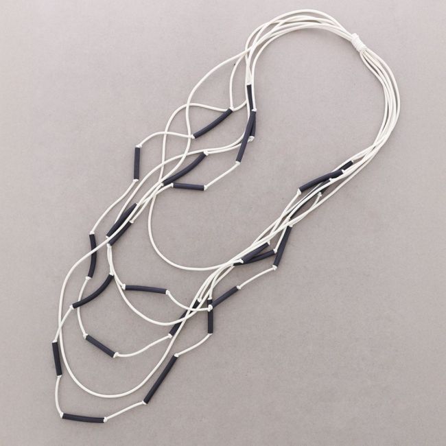 COLLAR LARGO MULTI TIRAS GOMA