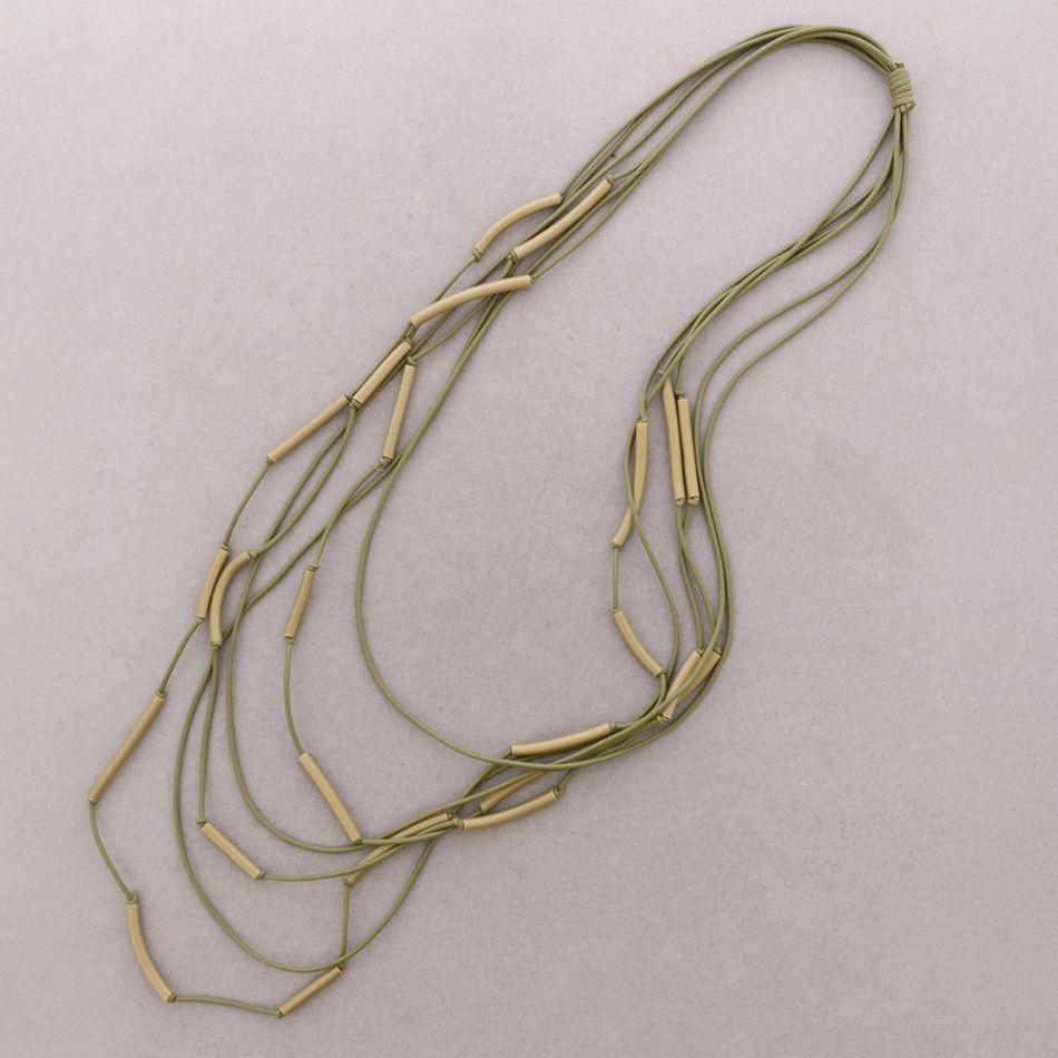 COLLAR LARGO MULTI TIRAS GOMA