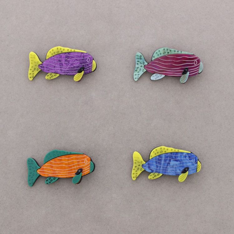 RESIN FISH BROOCH 2