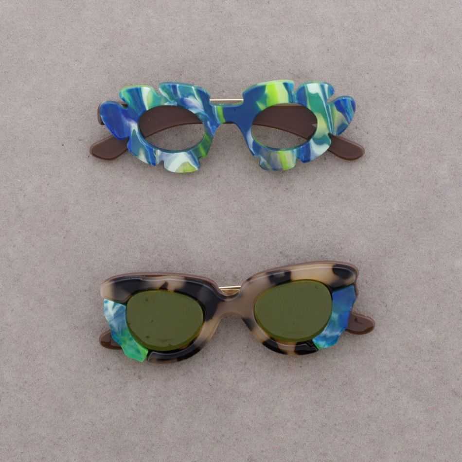 BROCHE SET 2 GAFAS RESINA