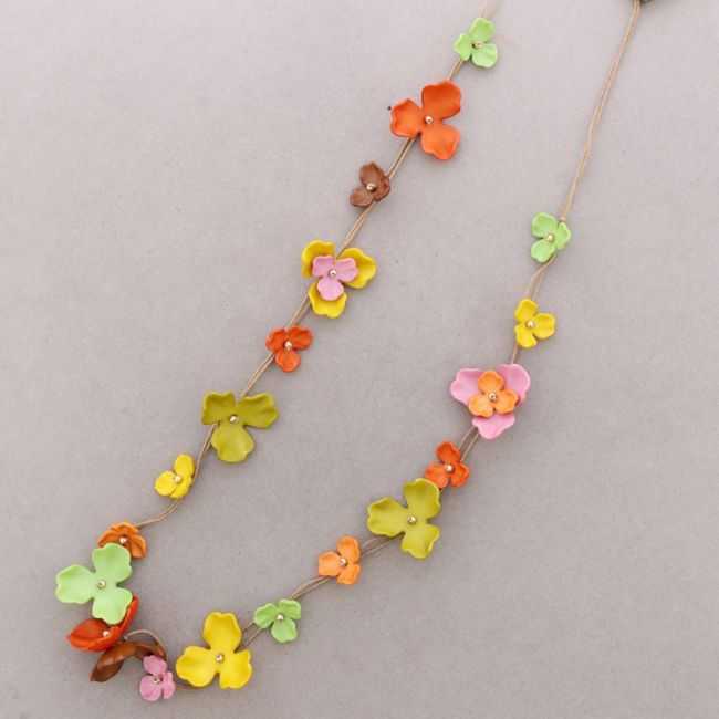 LONG RESIN FLOWER NECKLACE