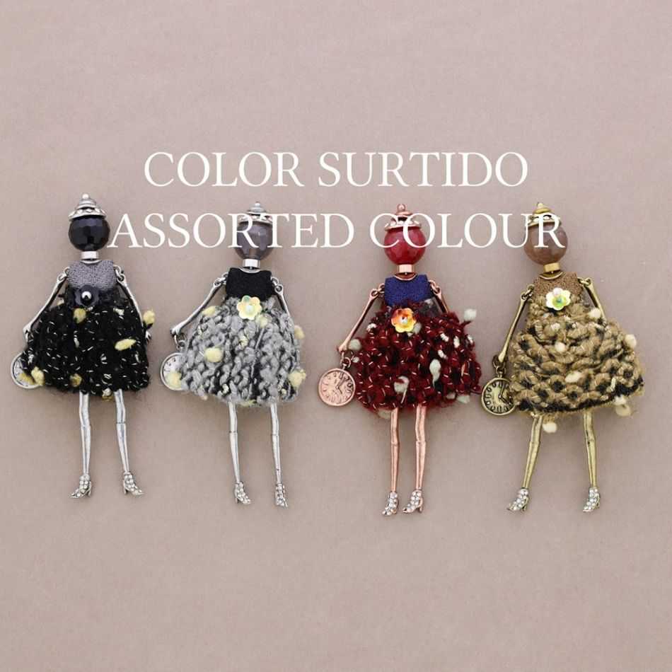 BROCHE COLGANTE MUÑECA