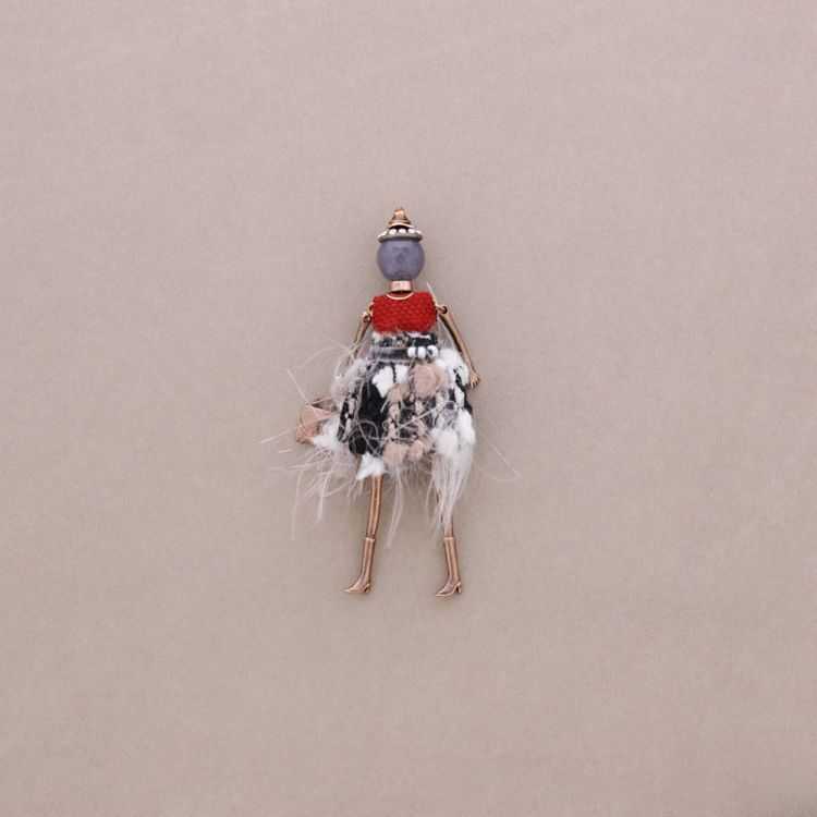 BROCHE MUÑECA 2
