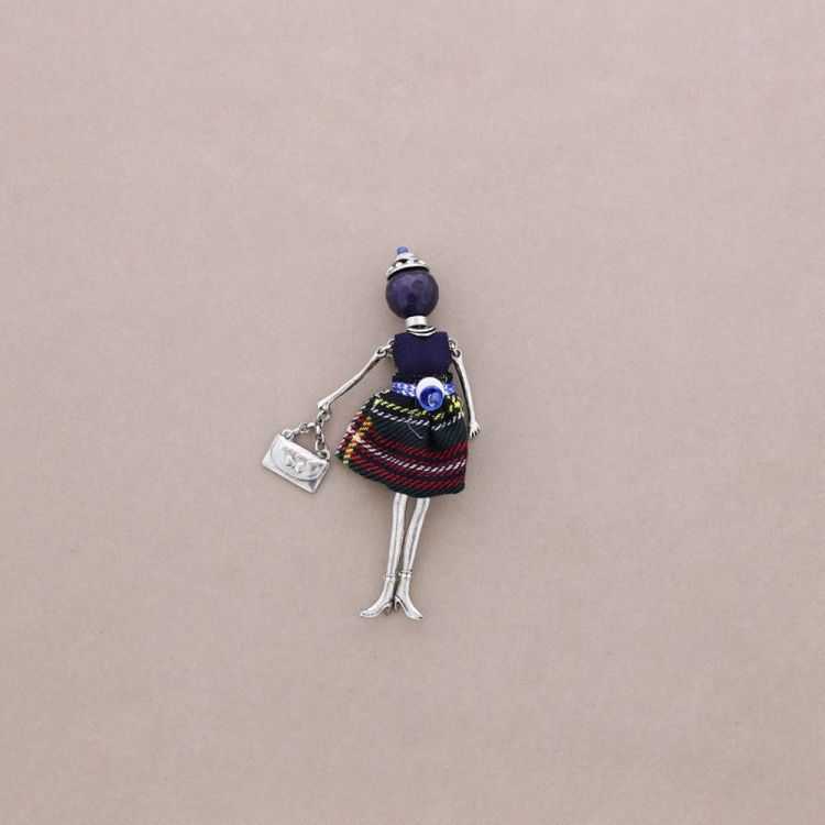 BROCHE COLGANTE MUÑECA