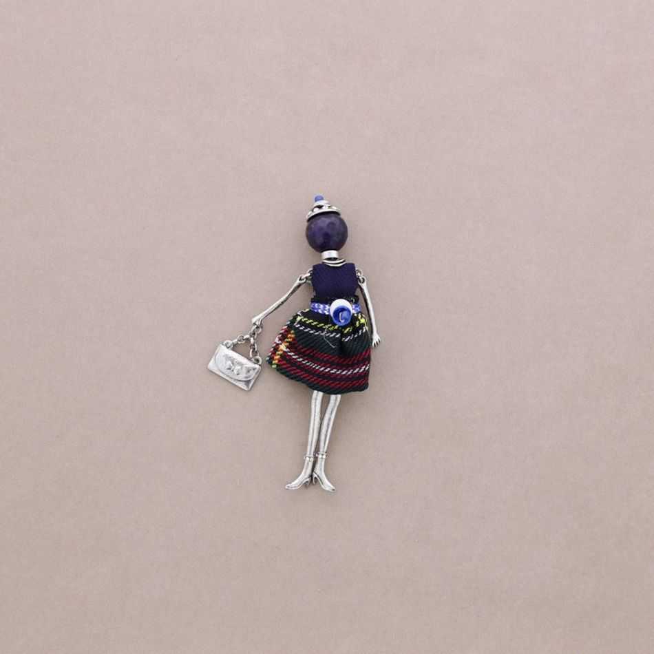 BROCHE COLGANTE MUÑECA