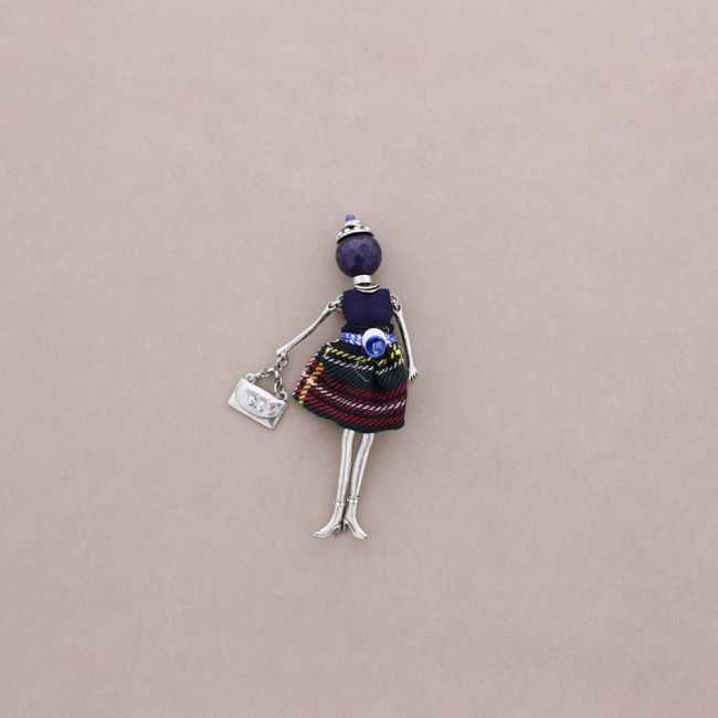 BROCHE COLGANTE MUÑECA