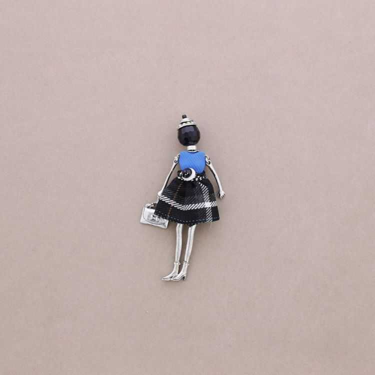 BROCHE COLGANTE MUÑECA 2