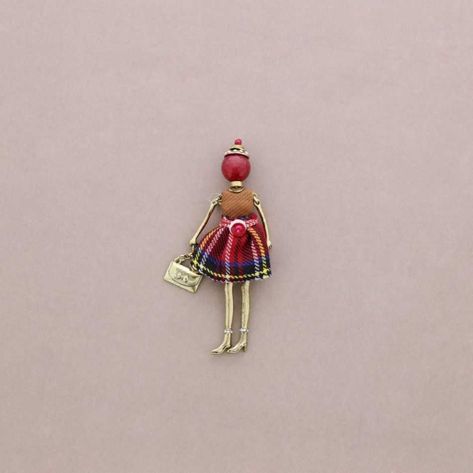 BROCHE COLGANTE MUÑECA