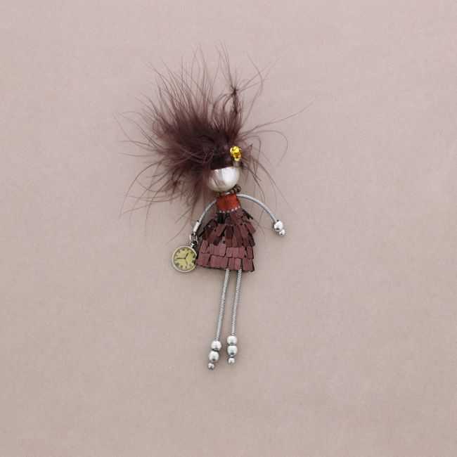 LADY QUEEN DOLL BROOCH