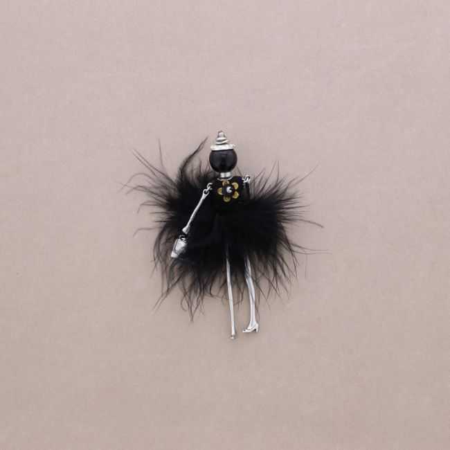 DOLL BROOCH