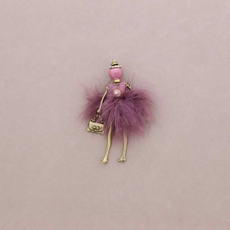 DOLL BROOCH