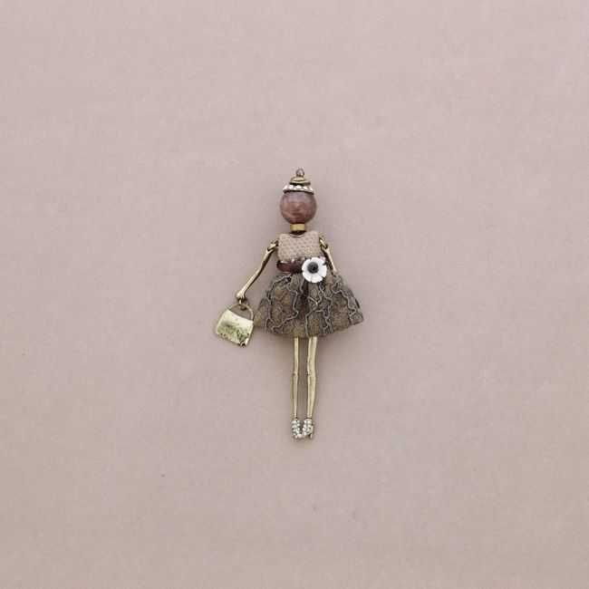 METAL DOLL BROOCH
