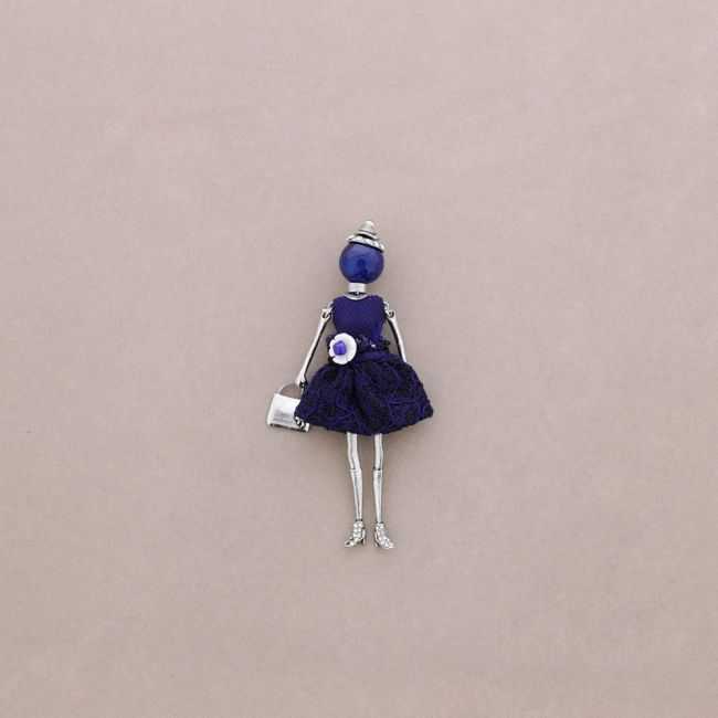 METAL DOLL BROOCH