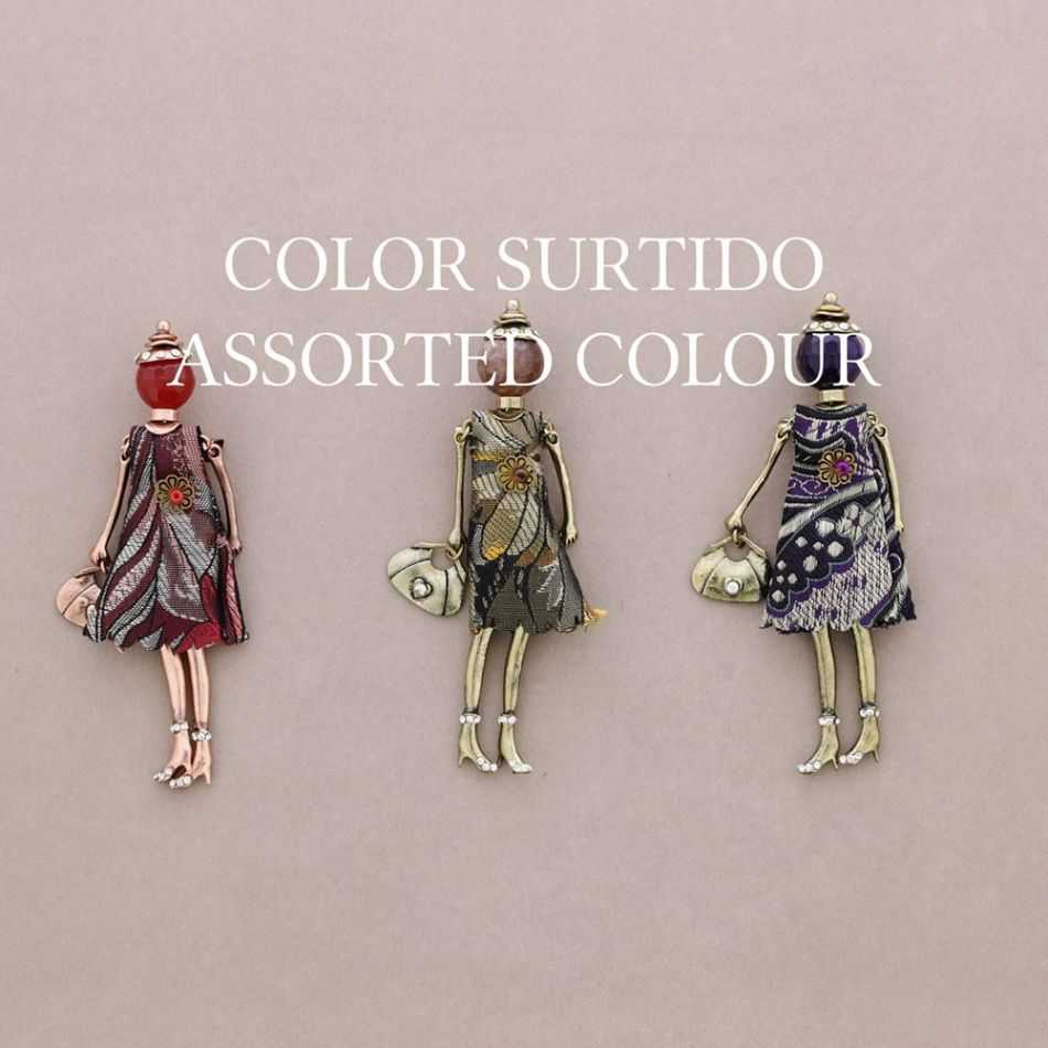 METAL DOLL BROOCH
