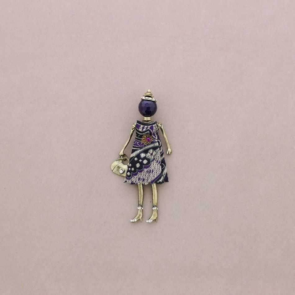 METAL DOLL BROOCH