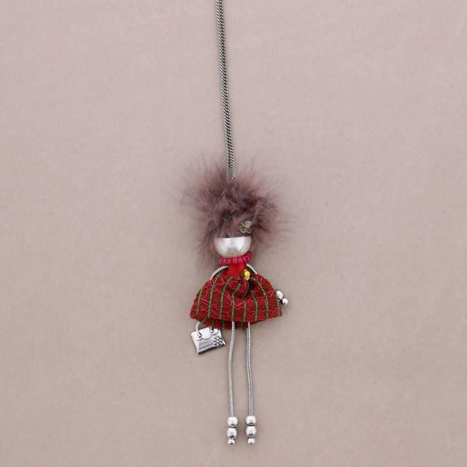 LONG PENDANT NECKLACE LADY QUEEN DOLL