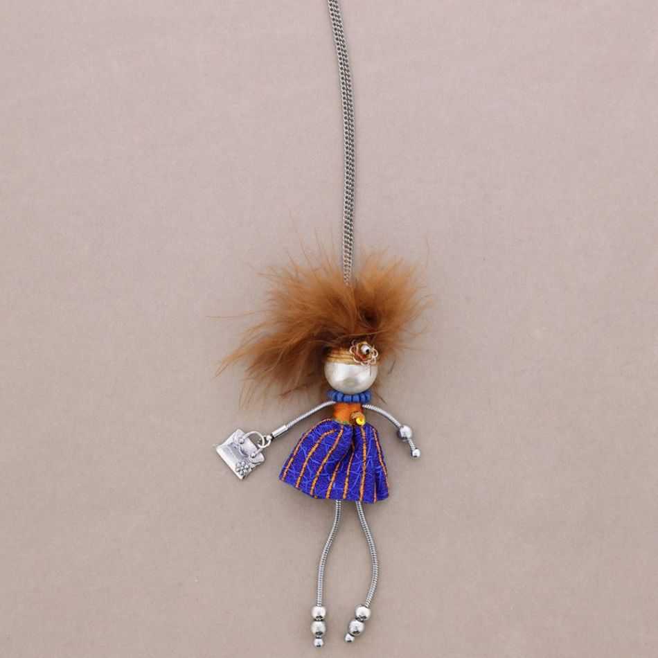 LONG PENDANT NECKLACE LADY QUEEN DOLL