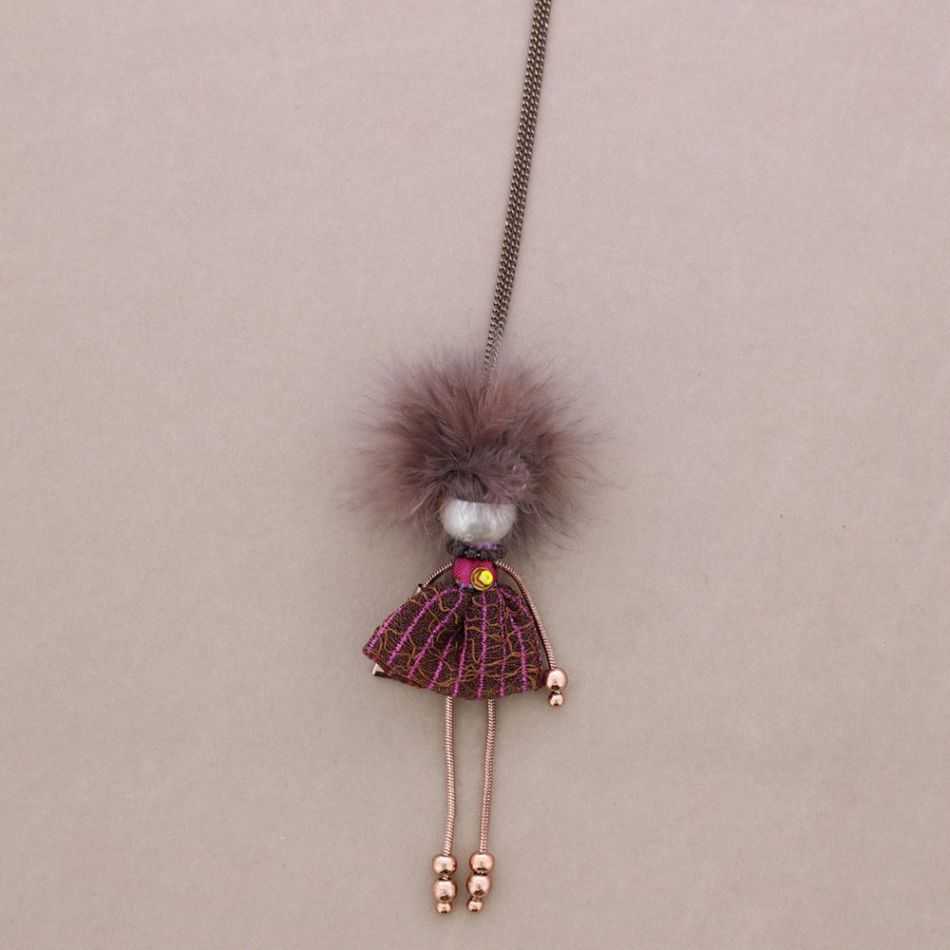 LONG PENDANT NECKLACE LADY QUEEN DOLL
