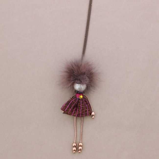 LONG PENDANT NECKLACE LADY QUEEN DOLL