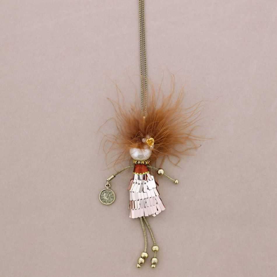 LONG PENDANT NECKLACE LADY QUEEN DOLL